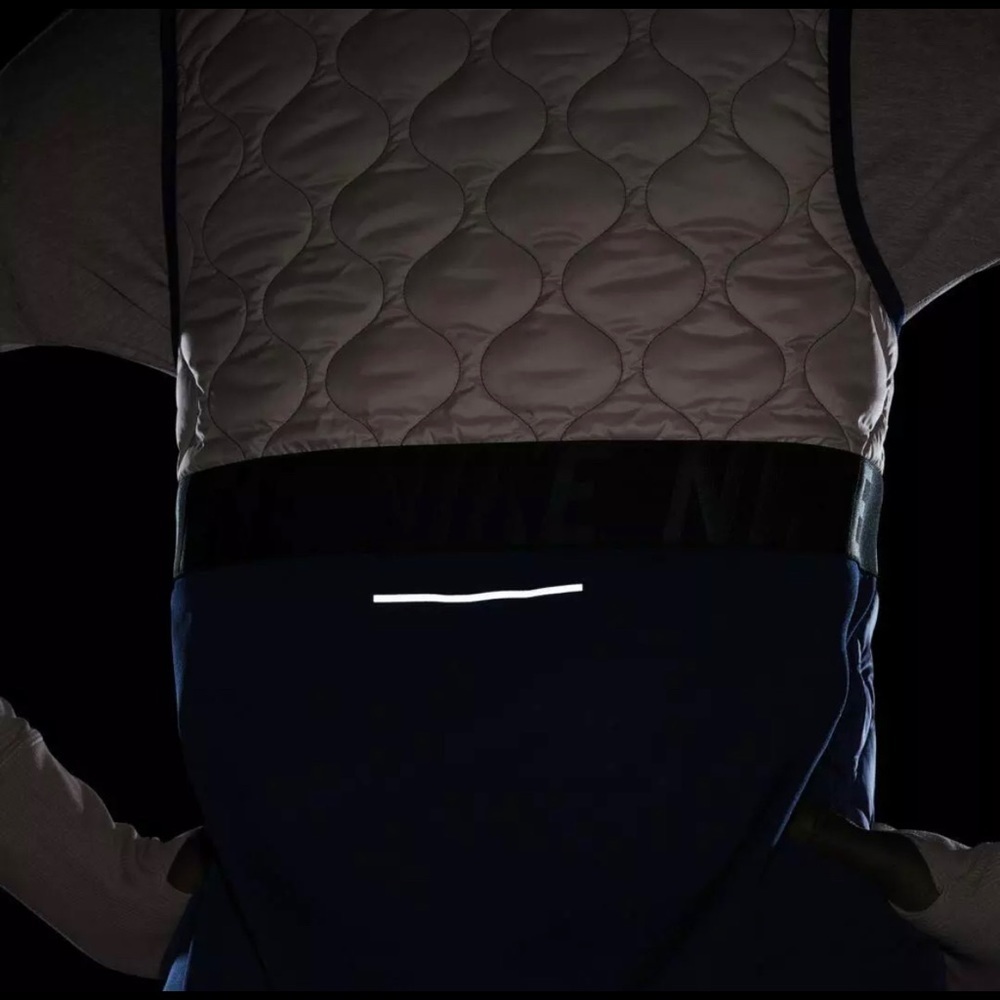Nike Aerolayer Running Gilet Vest $100 Women’s - Picture 6 of 8